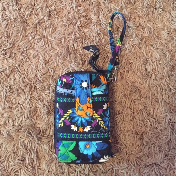 Vera Bradley wristlet - Picture 1 of 3