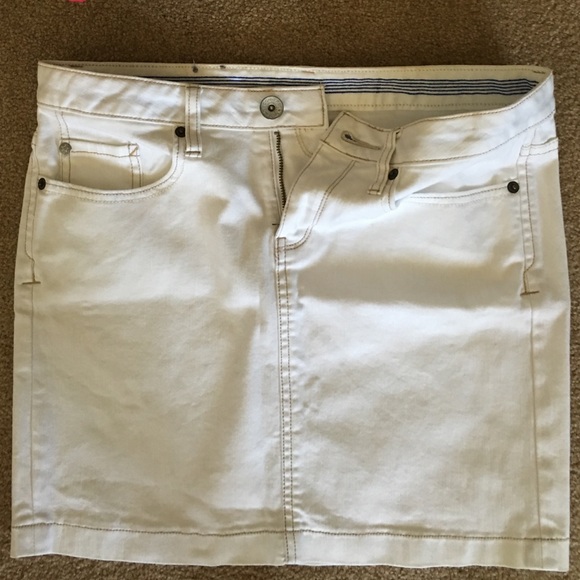 CUTE CONVERSE ONE STAR DENIM SKIRT - Picture 2 of 4