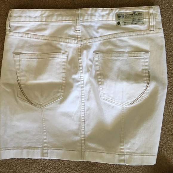 CUTE CONVERSE ONE STAR DENIM SKIRT - Picture 3 of 4