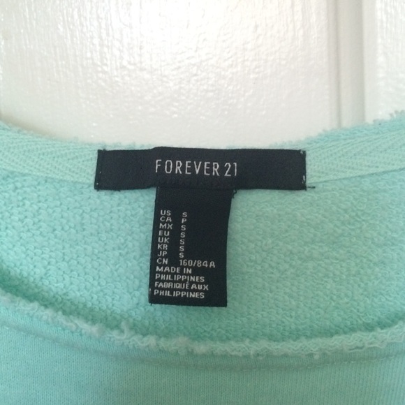 Pullover - Picture 2 of 2