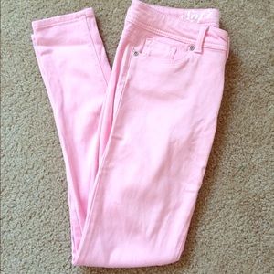 💖 Super soft pink jeggings! Fits sizes 5 and 6!