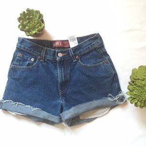 🌈FREE PIRCH 15$+🌈Levis Denim Cut Off Shorts