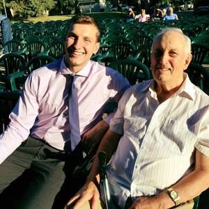 Meet your Posher, André