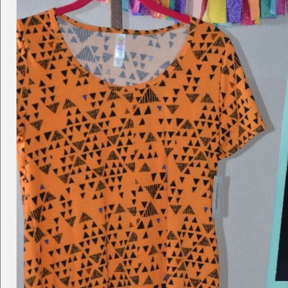 Lularoe Classic T Tee size XXS Triangles NWT new - Picture 1 of 3
