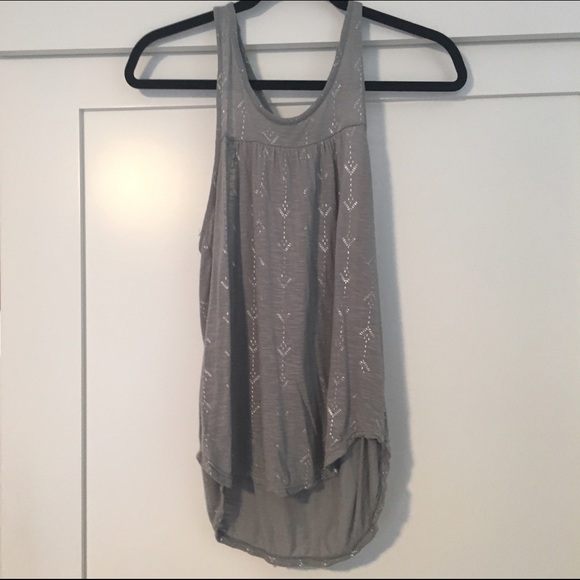 Gray American eagle tank with super cute design