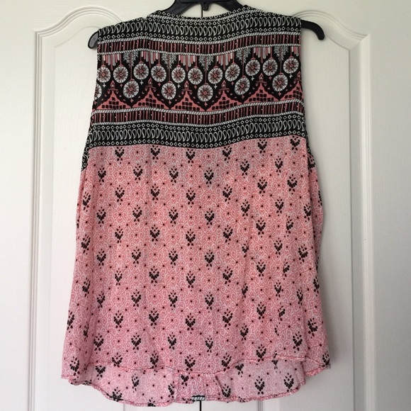 💲💲💲💲 sold in a bundle to Vezna Sleeveless tuni - Picture 4 of 4