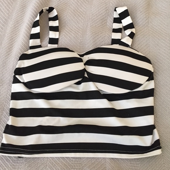 Black and white striped strapped crop top