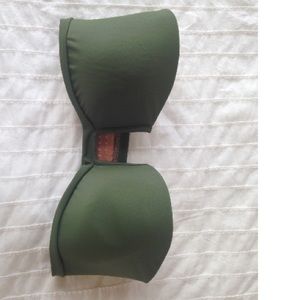 Palm Green Acacia Top