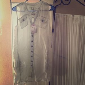 ❄️Ice Blue button down top