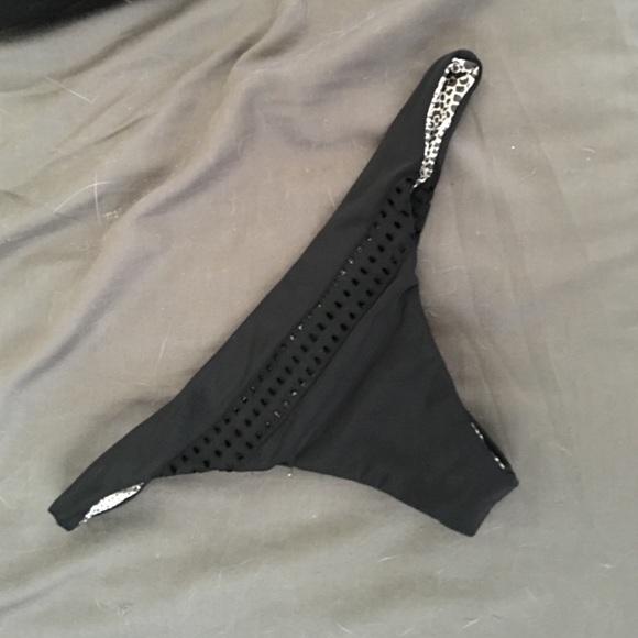 black acacia pavils bottoms