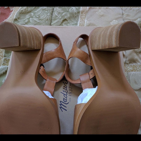 Madewell “Loren Heel" in box.  Sz 10 - Picture 4 of 4