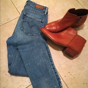 Adorable Levi Skinny Jeans