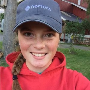 Meet your Posher, Dorisa