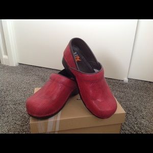 Red Dansko XP Pro Clogs