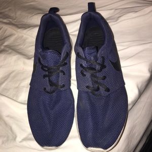 Men's Nike roches