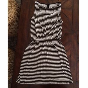 Sleeveless Summer Striped Black & White Dress-Sz S