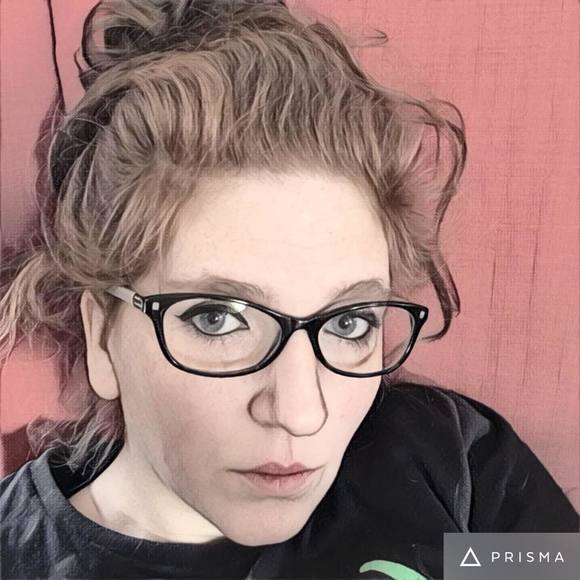 Meet your Posher, Eva