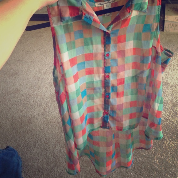 A cute high-low tunic! - Picture 1 of 3