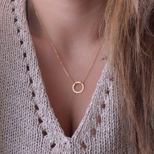 NWT dainty necklace