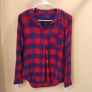 American Eagle plaid button down shirt