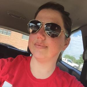 Meet your Posher, Jade