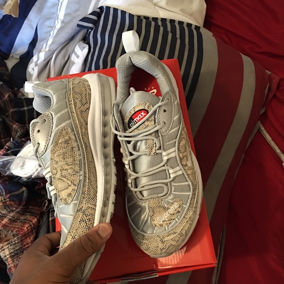 Supreme snakeskin air max 98 DS