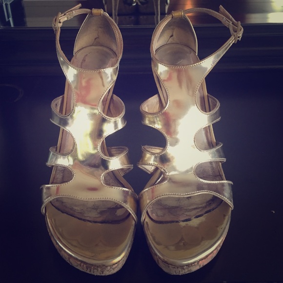 Stuart Weitzman Gold Gladiator Pumps!!!