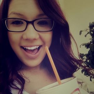 Meet your Posher, Casey