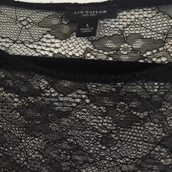 Ann Taylor Black Lace L/S Top - Picture 3 of 4