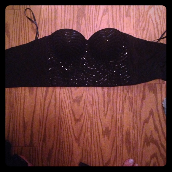 Bra - Picture 1 of 4