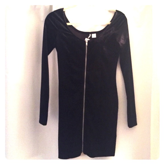 LITTLE BLACK DRESS