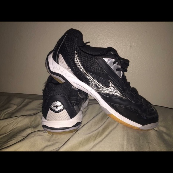 Mizuno Women's Wave Rally 5