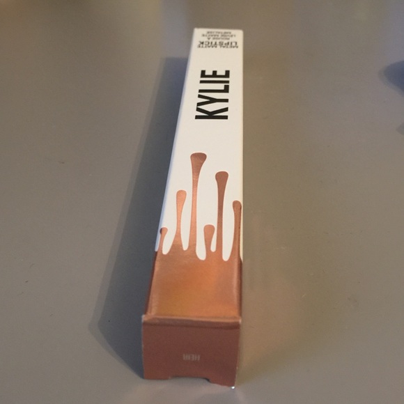 Kylie Lipkit in HEIR - Picture 1 of 2