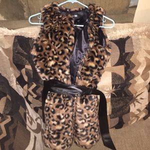 Fur vest