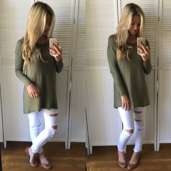 Sold• Soft Olive LS - Picture 4 of 4