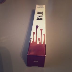 Kylie Lipkit in REIGN