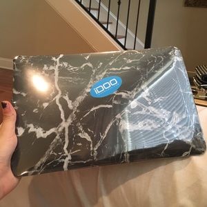MacBook Air 11" black marble hard cover!