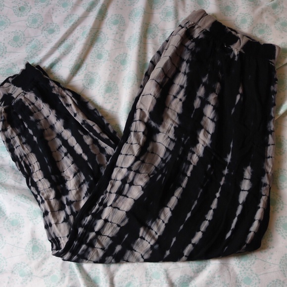 Tan white/black tie dye jogger boho pants