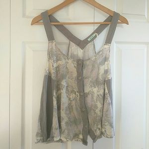 Button tank top