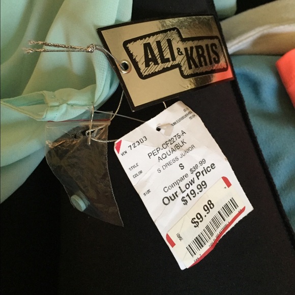 Peplum dress - Picture 2 of 2