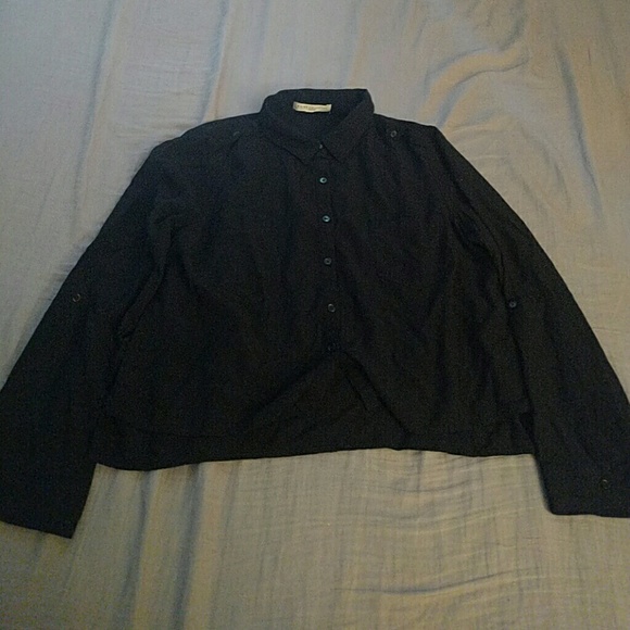 Black Cropped Button Down - Picture 2 of 3