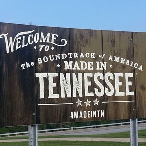 Meet your Posher, Lois