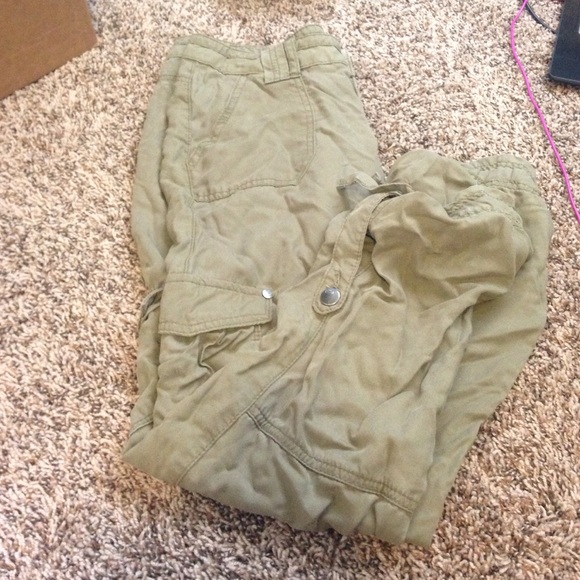 Green cargo pants