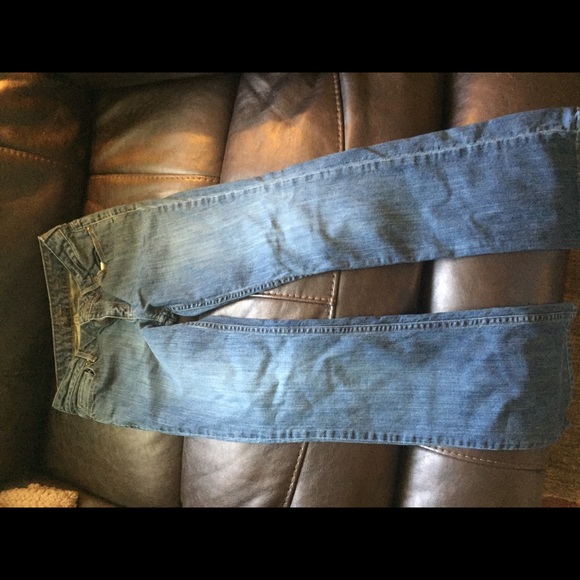 Size 4 Vera Wang jeans