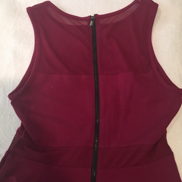 Express dress - Picture 2 of 2