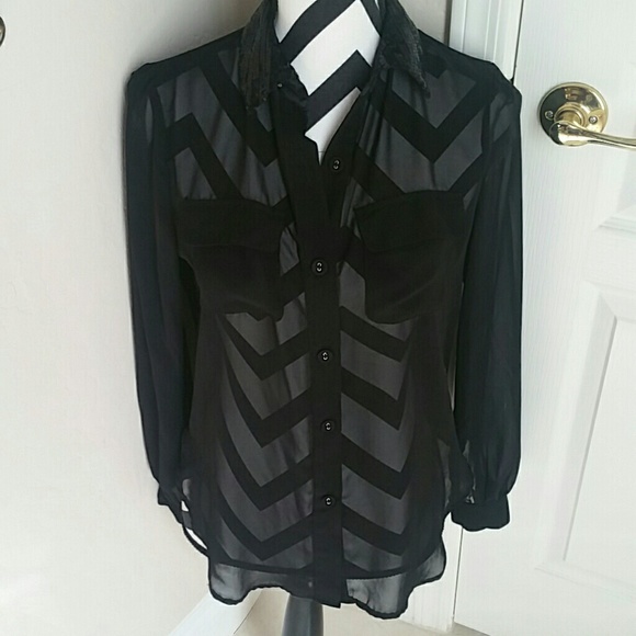 Forever 21 Tops - SALE! Black Sequin Collar High/Lo Top NWOT