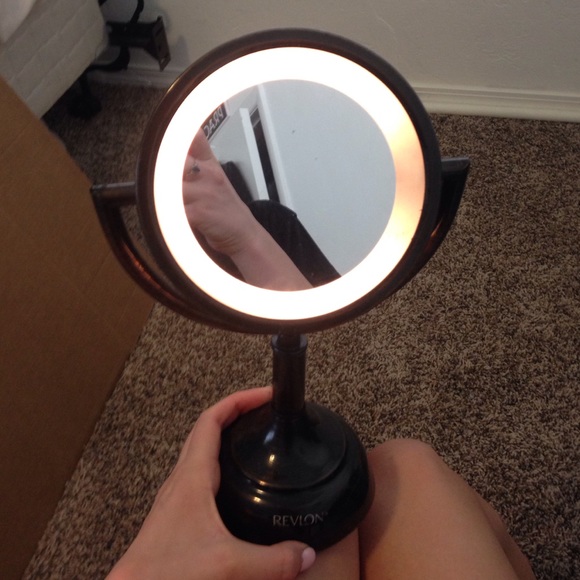 Revlon light up mirror