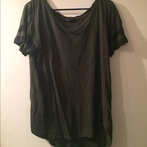 Knot Sisters size medium loose fitting tee
