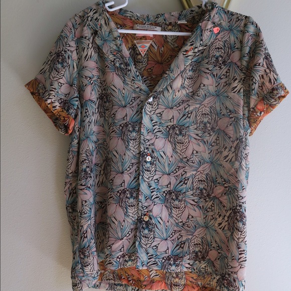 Maison Scotch tiger silk shirt!