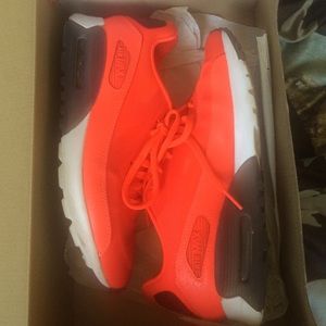 Women Air Max 90 Ultra Essential